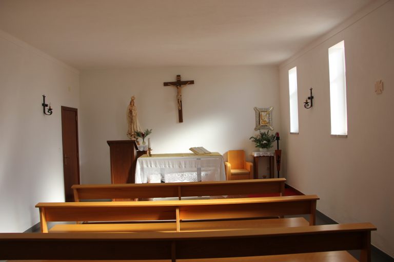 ALTAR DA IGREJA